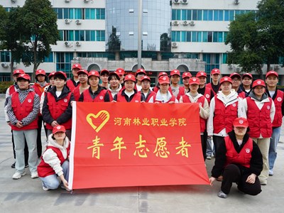 看球志愿者获考生抖音点赞：这才是青春该有的模样！